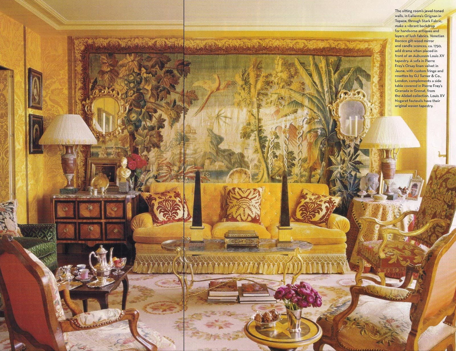 The Devoted Classicist: Parisian Pied-à-terre